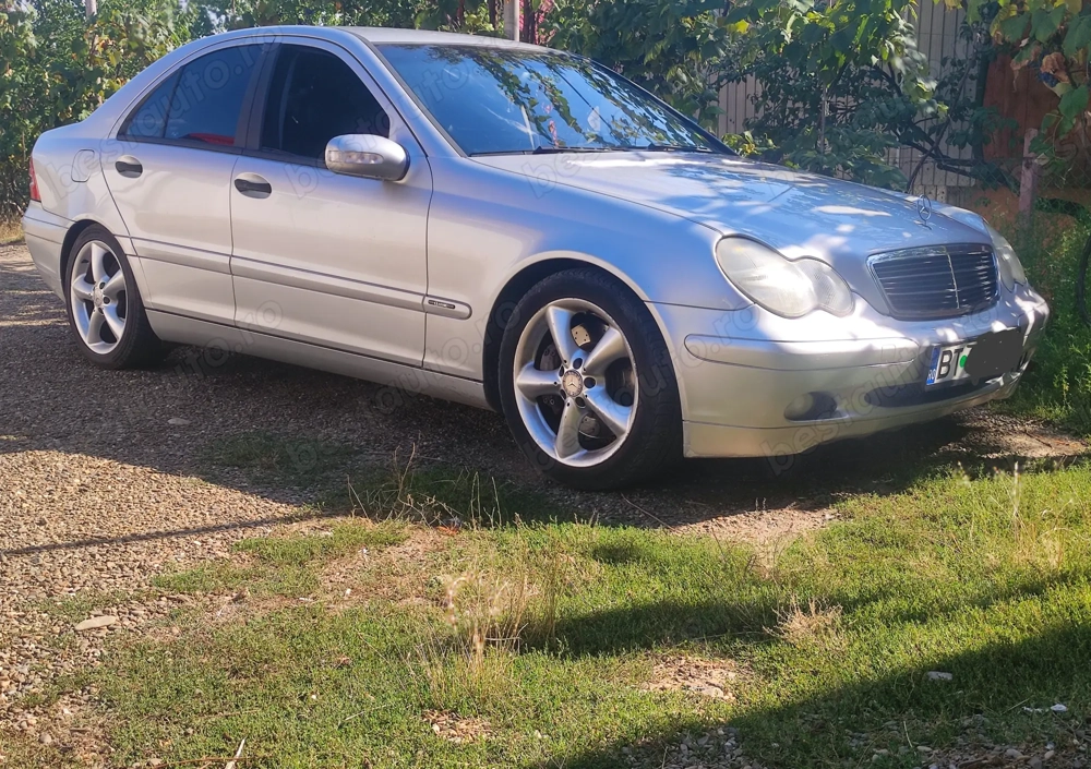 Mercedes Benz clasa C w203 2.2 