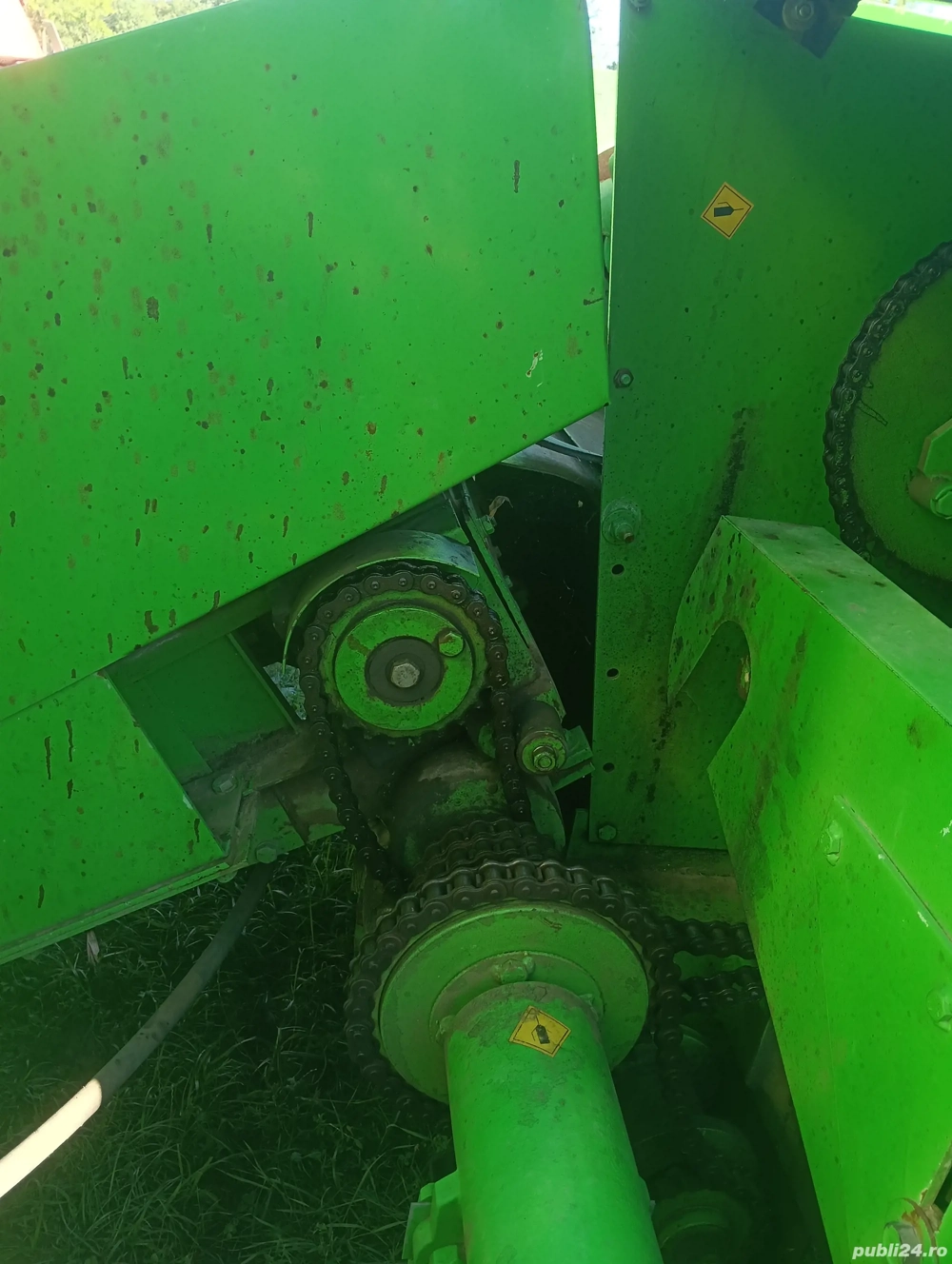 vând culegatoare porumb