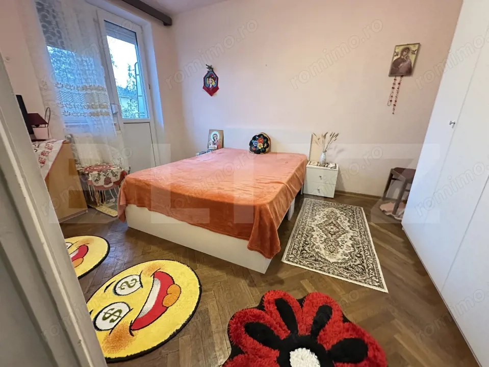 Apartament cu 2 camere semidecomandat, Deva, Central