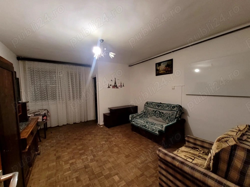 Garsoniera Calea Bucuresti, etaj 2