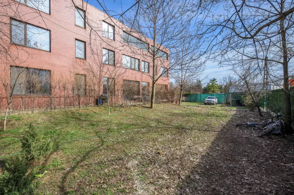 Oportunitate investitie Vila Rosu 473mp, 2500 mp teren, cu deschidere la Lac 