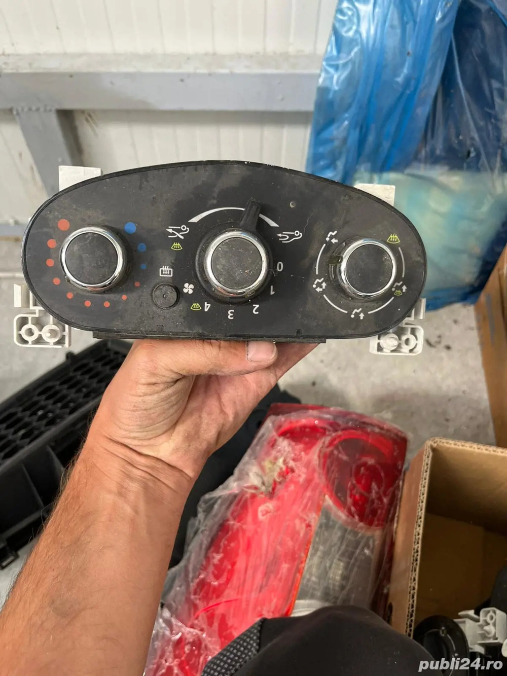 vand comanda ac si calculator dacia