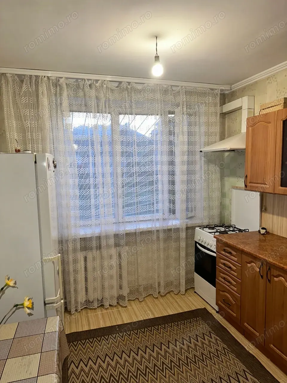 Garsoniera zona Universitate