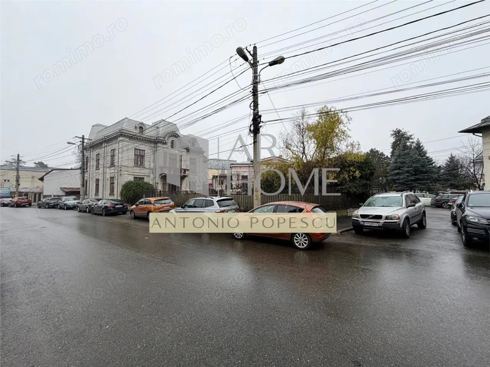 Parter imobil si curte proprie, in Ploiesti, ultracentral.