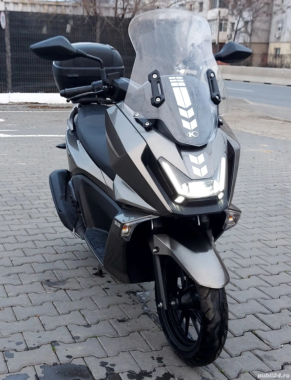 Scuter Kymco Sky town 125