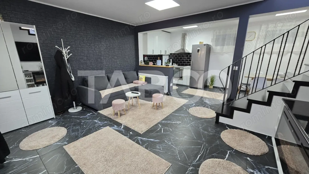 Casa singur in curte de vanzare 4 camere 2 bai parcare Selimbar Sibiu
