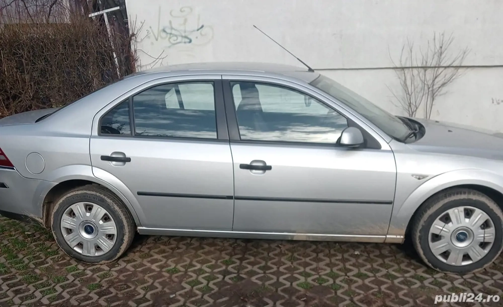 Vând Ford Mondeo 