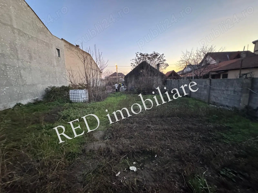 Teren intravilan de vânzare  500 mp   Utilități pe teren   Zonă mediană   Drobeta Turnu Severin
