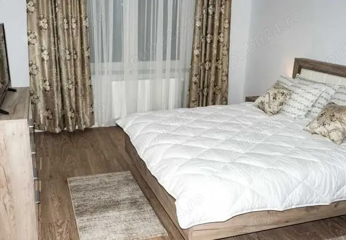   DELFINARIU Chirie Apa 2 camere vizavi de Mc