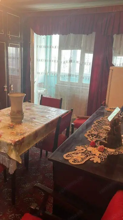 Ap 2 cam decomandat Torontalului centrala termica