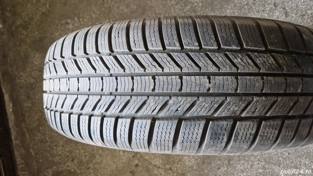 Vand cauciucuri iarna 215 65 R17