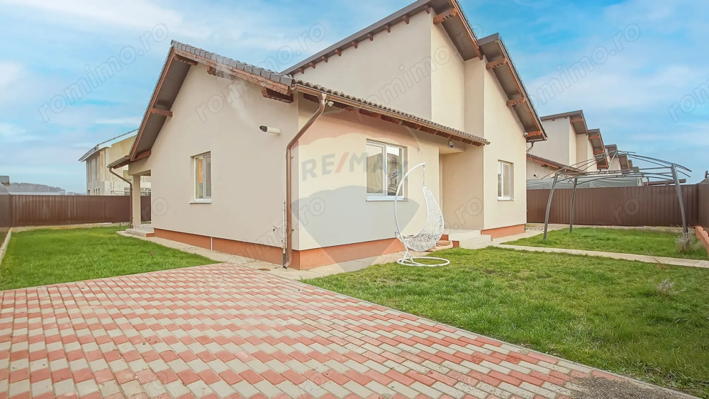 Casă pe parter cu încălzire în pardoseală – Sânpetru, zona Lempeș