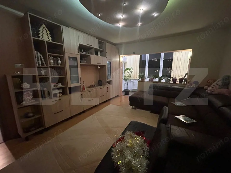 Apartement 4 camere, 90 mp utili+ , zona Shpping City