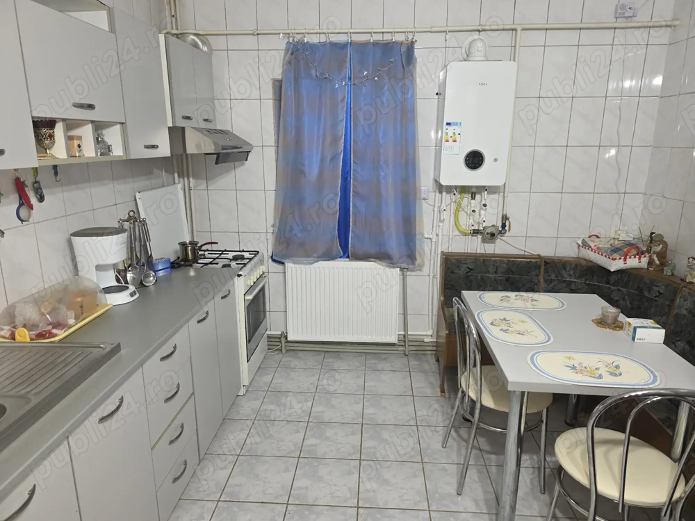 Vand apartament 3 camere, str. Flacara, mun. Calarasi(sau schimb cu 1 sau 2 camere+dif)