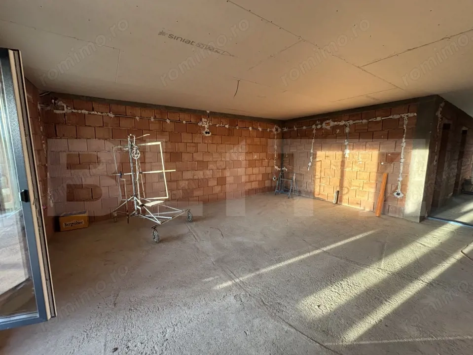 Casa de vanzare, 108 mp, zona Sud-Vest