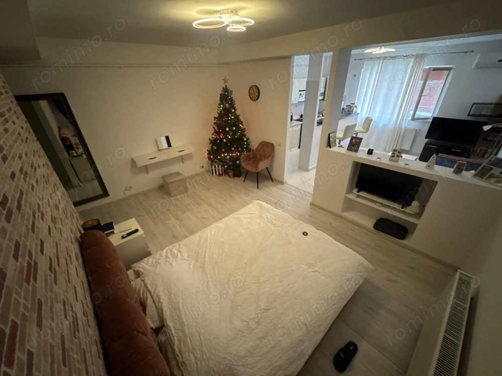 Apartament 2 camere 10 min metrou Aparatorii Patriei/centrala proprie