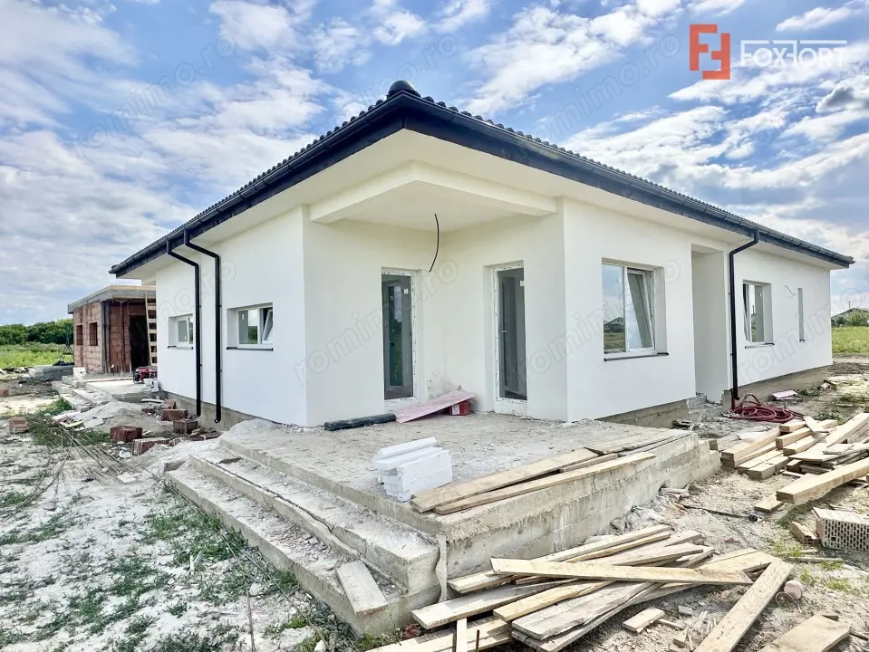 Duplex cu 3 camere si 2 bai - 76 mp utili - Bucovat