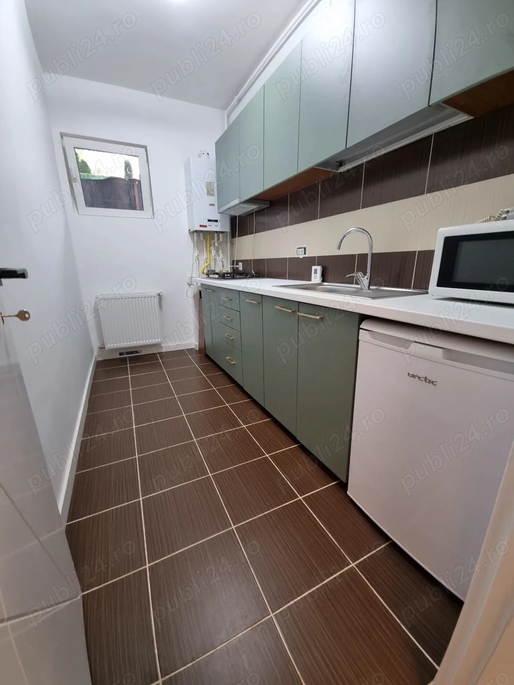 Garsoniera decomandata, mobilata nou, parcare, Oituz, 8 min metrou Leonida