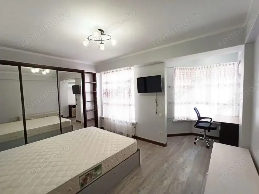 Garsoniera de inchiriat in zona Universitatii