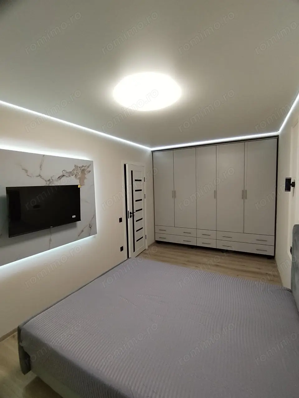 De inchiriat apartament cu 1 camera in zona Soarelui 