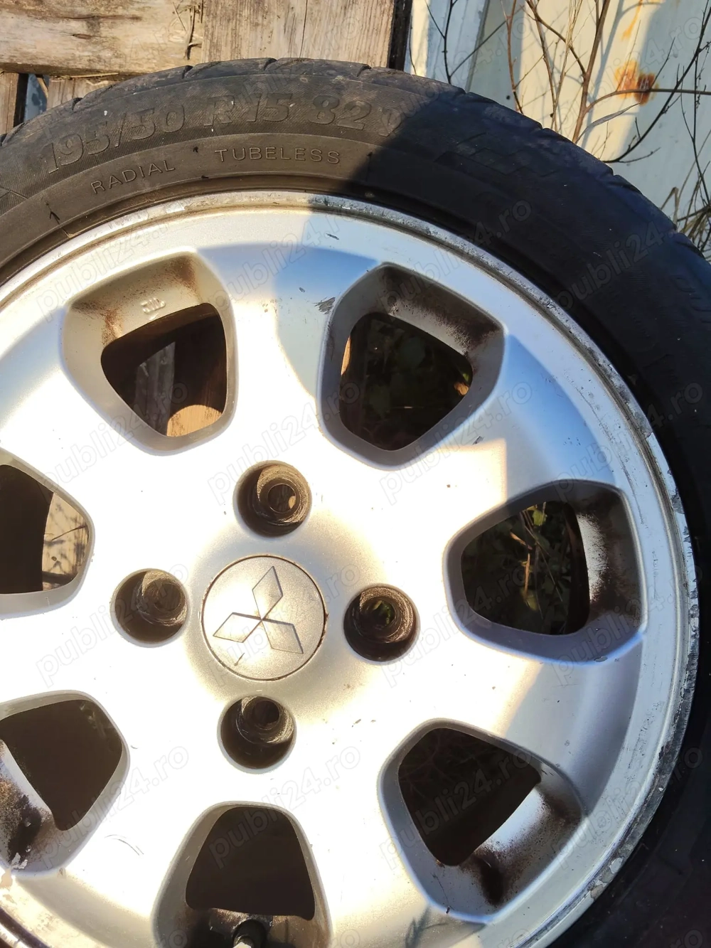 Vând 4 roti Mitsubishi Colt