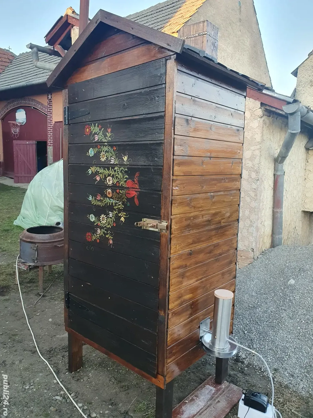 vand afumatoare traditionala