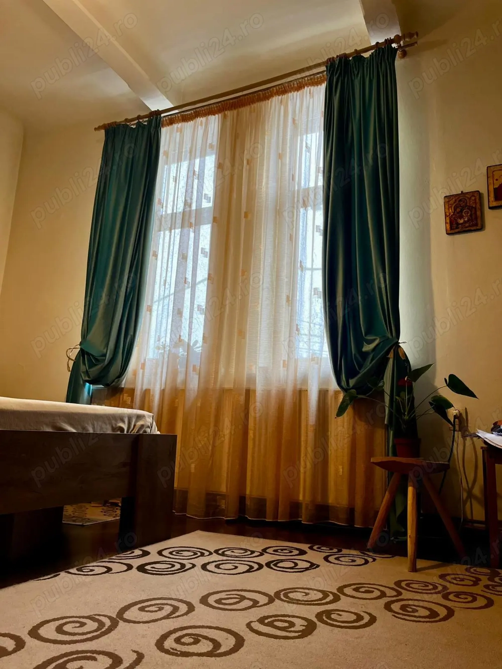 Apartament 2 camere + birou, 73,6 mp utili, etaj 1 + 2 boxe de 10 mp fiecare