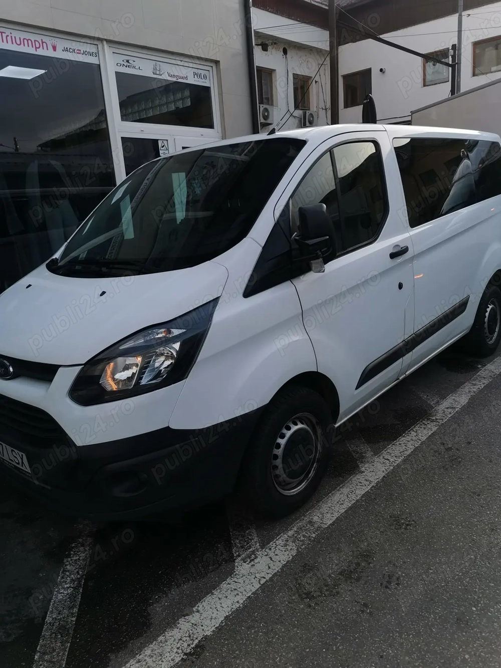 Ford transit custom  8+1 locuri 2018