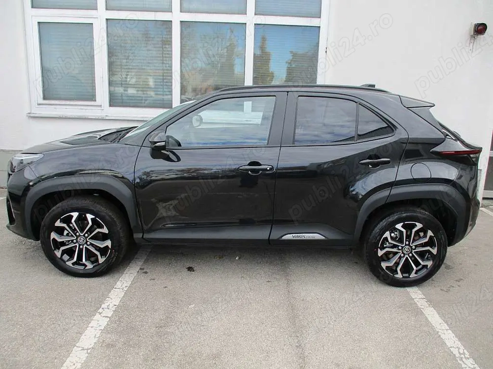 Vând suv Toyota Yaris Cross 1.5 Hybrid Dynamic 