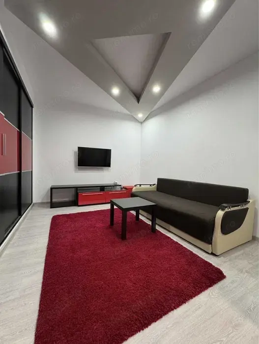 Inchiriez ap. o camera in Zona Aradului, parter, suprafata utila de 36 mp.