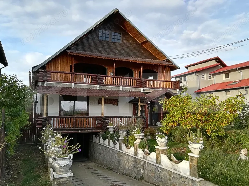 Unde Tradiția Întâlnește Confortul – Domeniu Rustic 3 Min. de Târgoviște