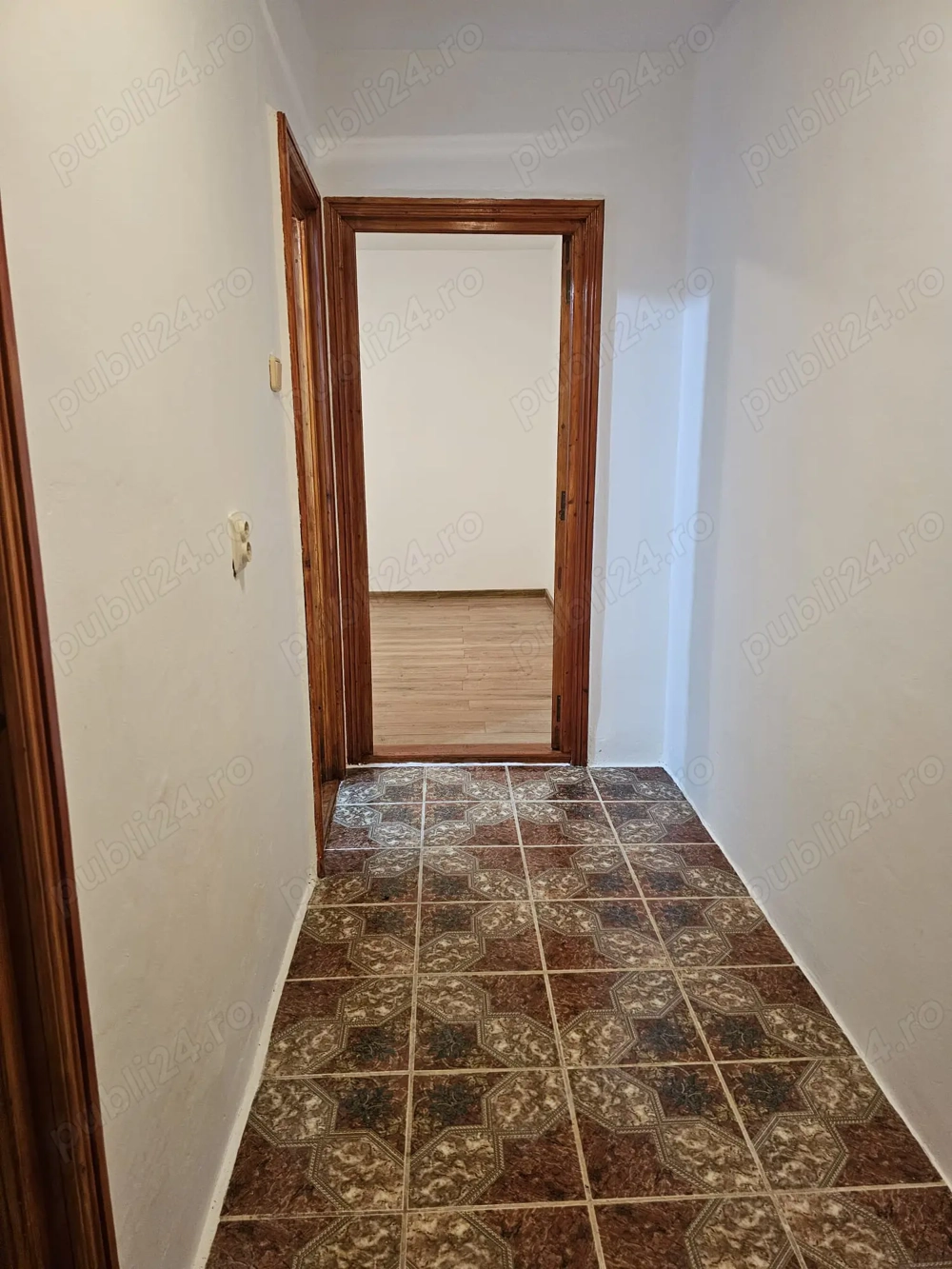 Apartament,decomandat,2 camere,Str.Mihai Eminescu!