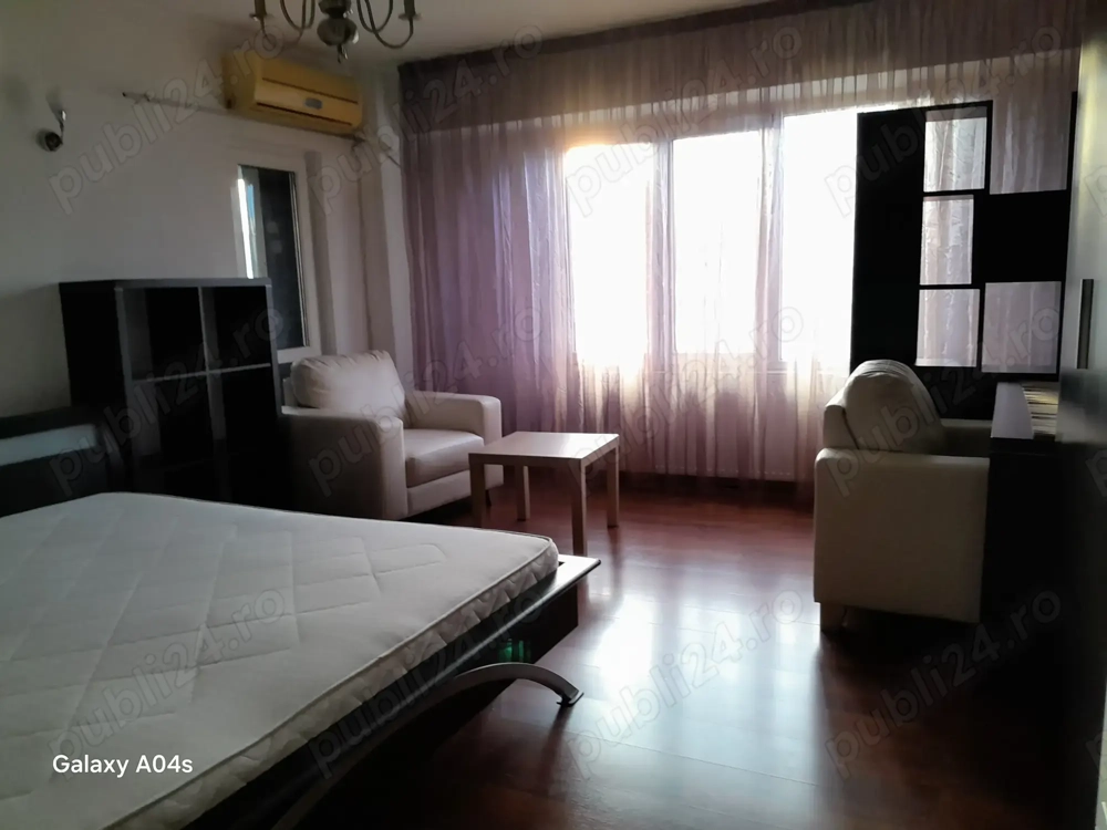 3 camere de închiriat proprietar UNIRII  640 euro colaborez cu agenții imobiliare