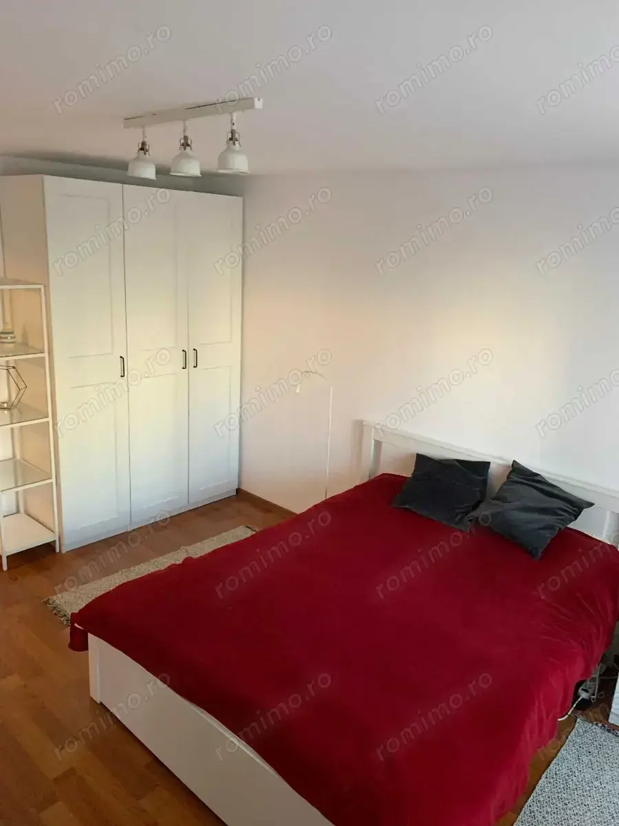  Garsoniera zona Piata Sudului