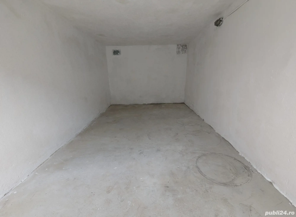 Garaj + loc de parcare | Podgoria | electrificat | proprietar