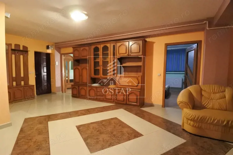 zona Narcisa-3 camere decomandate-loc parcare-mobilat și utilat