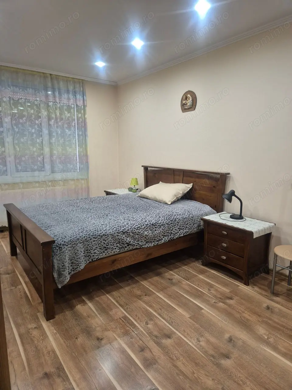 Apartament cu o camera de inchiriat in zona Lipovei