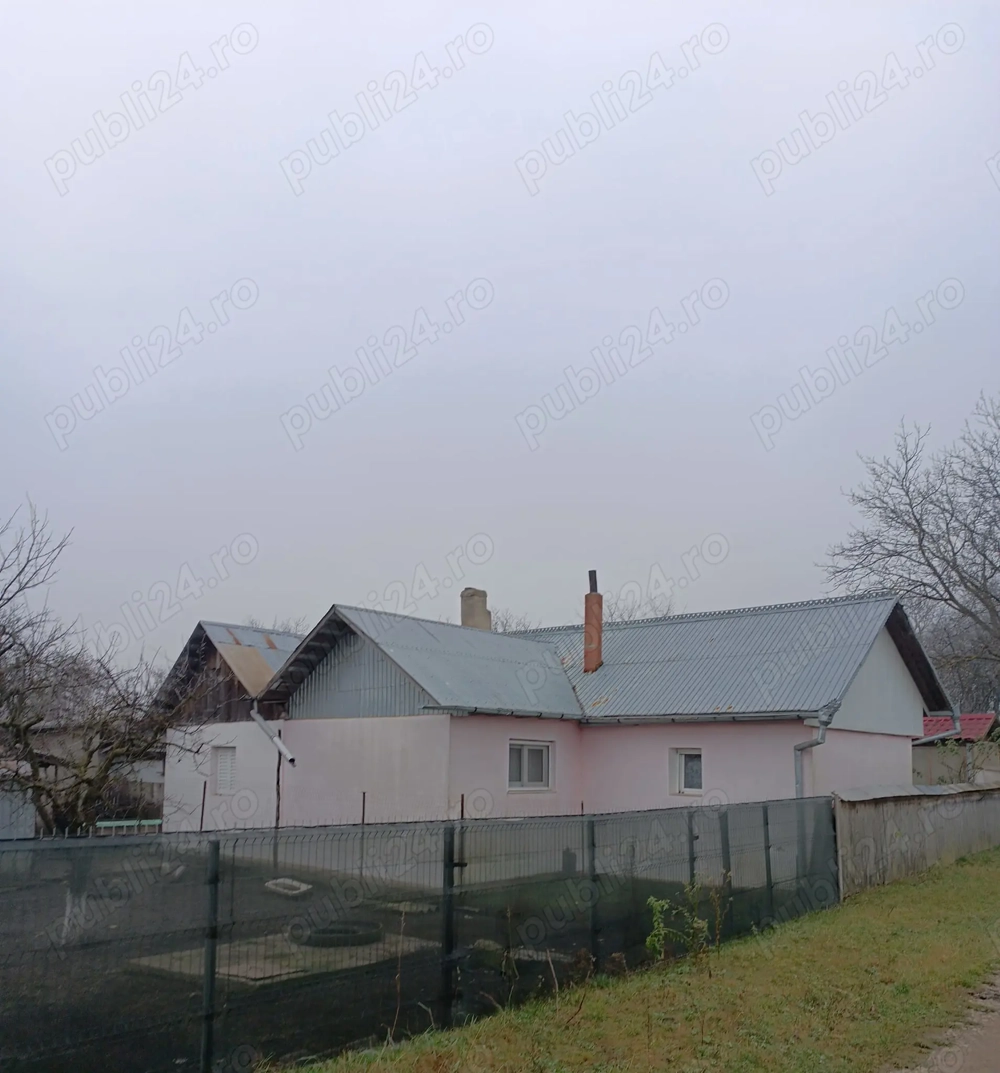 Vind casa batrineasca