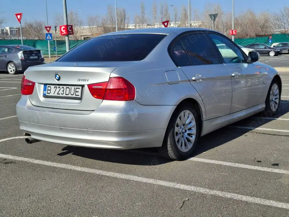 Vand Bmw e90 318i benzina