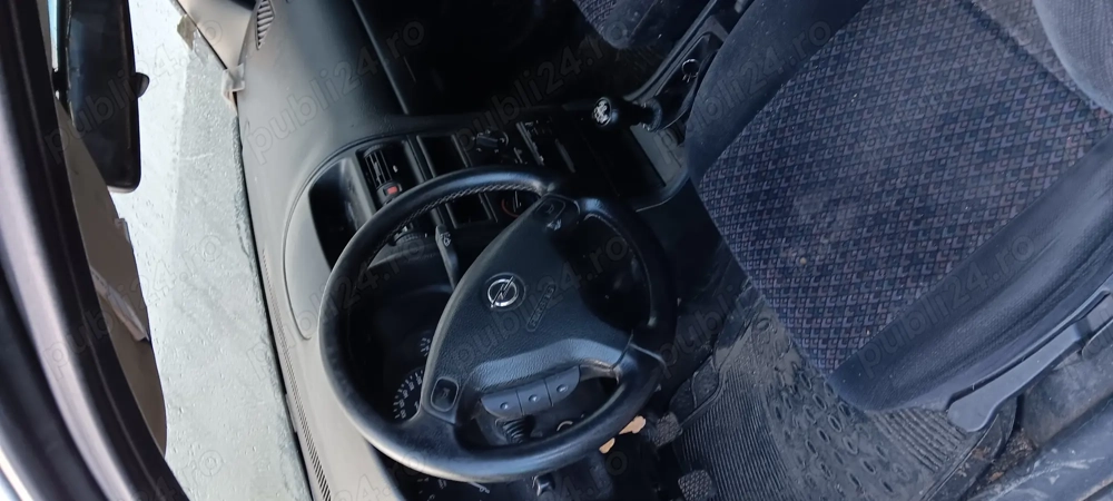 Vând Opel astra g