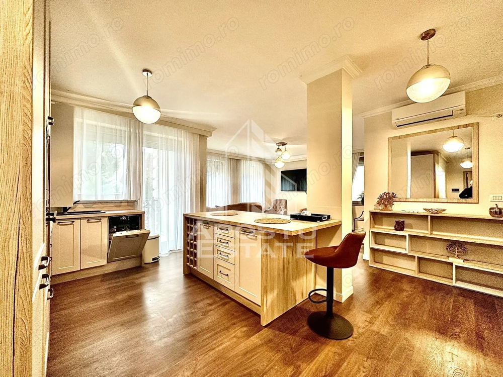 Apartament cu 3 camere de inchiriat in zona subcetate