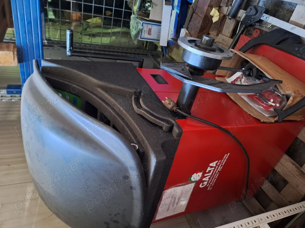 Masina de echilibrat roti