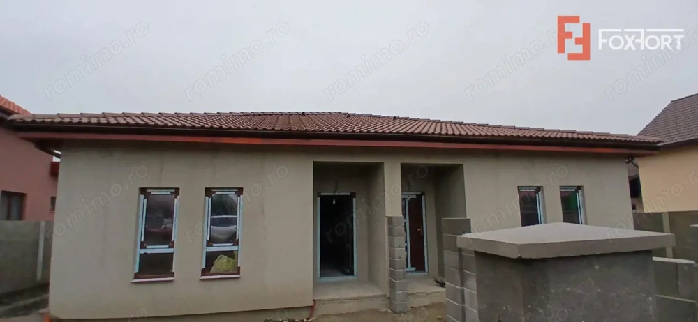 Duplex cu 3 camere si teren de 325 mp in Sanmihaiul Roman 