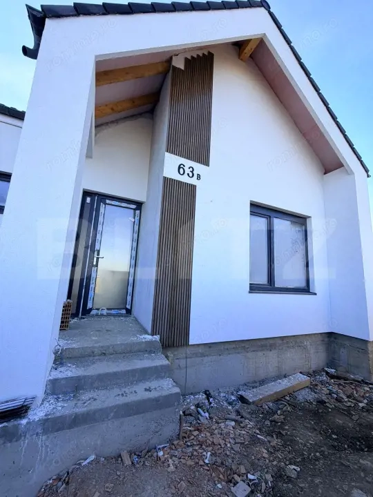 DUPLEX SPATIOS, cu 3 dormitoare și teren de 350 mp 