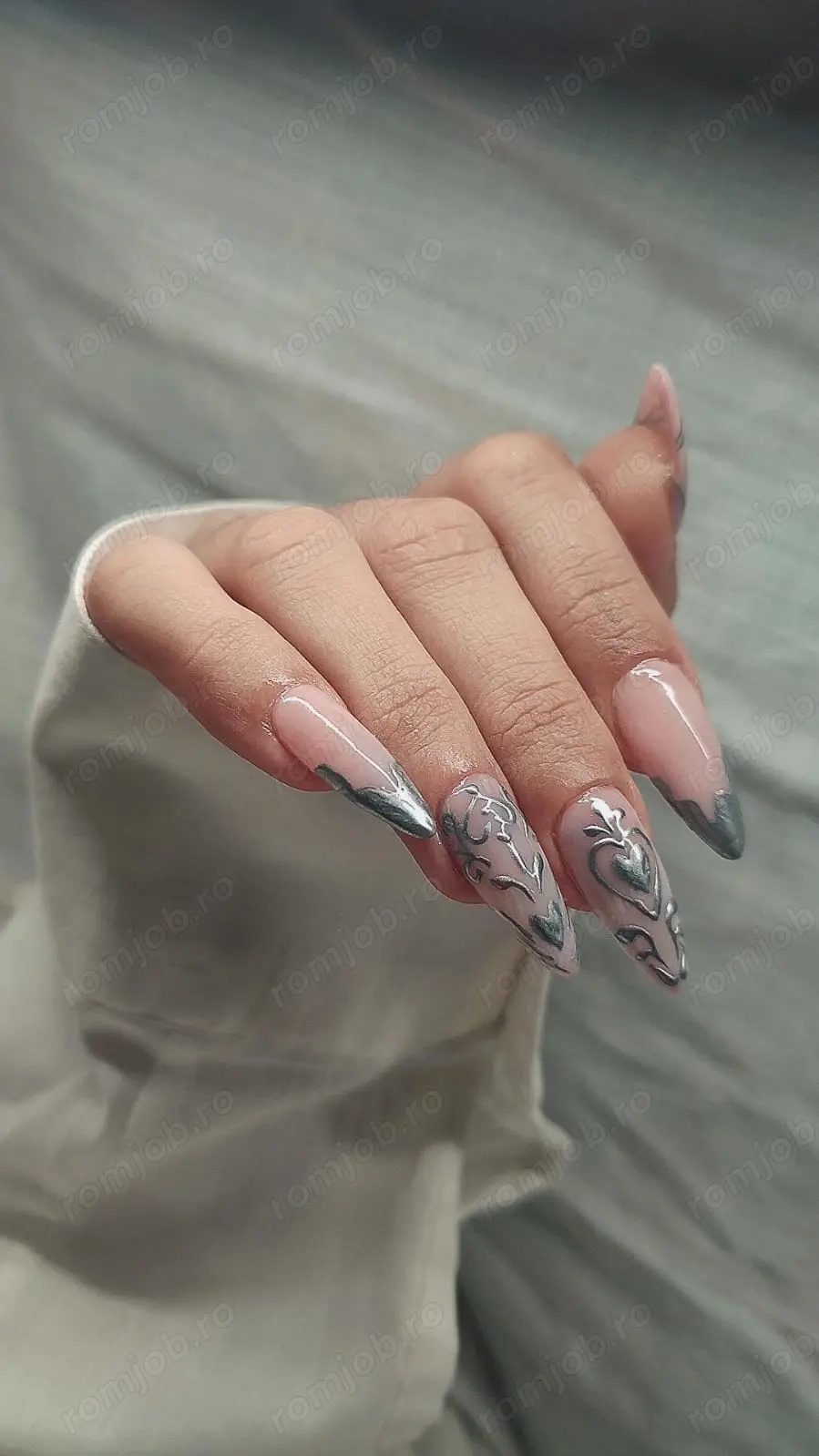 Unghii cu gel, ojă semi