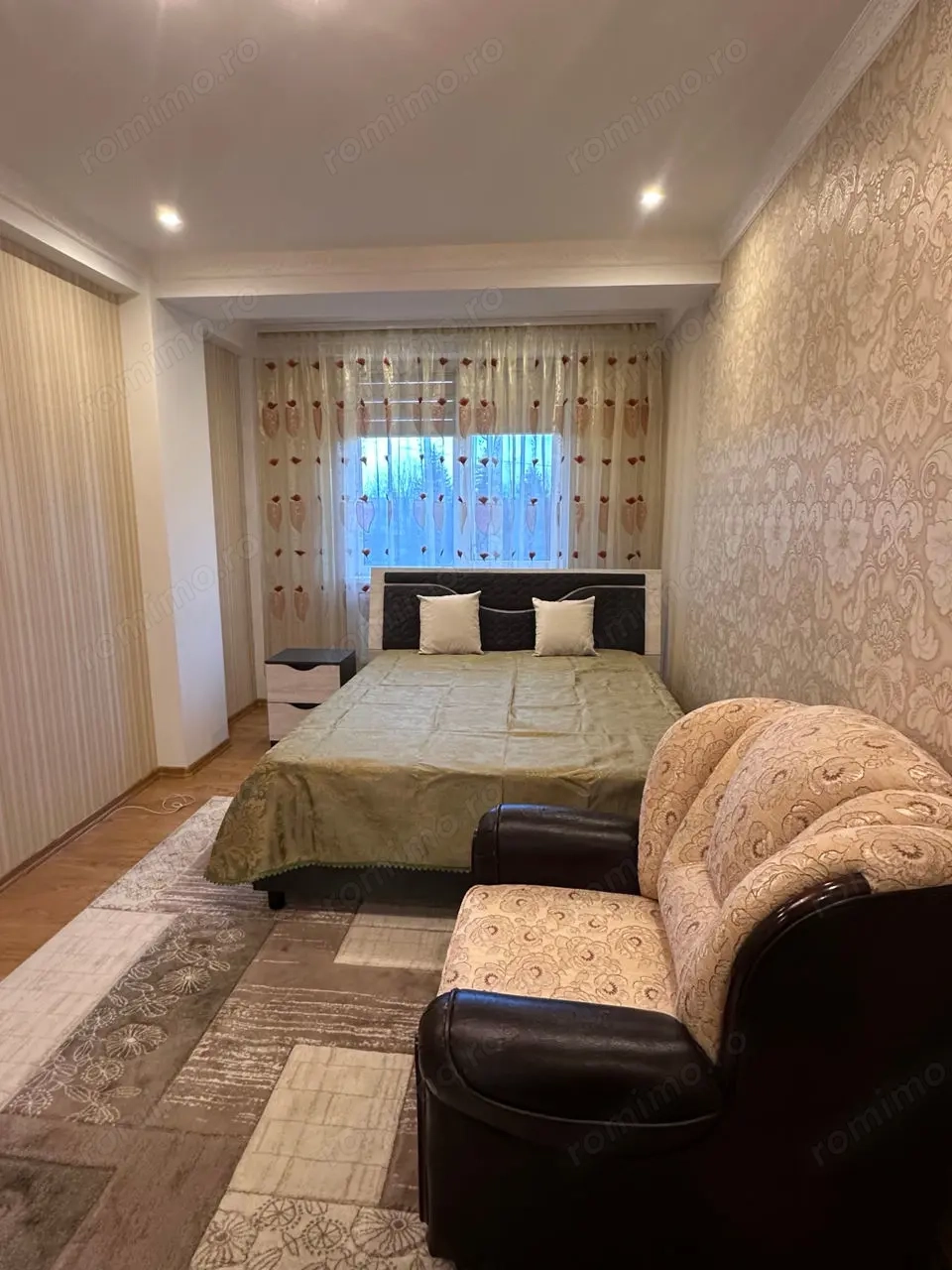 Garsoniera de inchiriat in zona Aparatorii Patriei