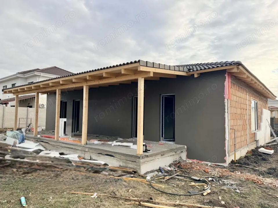 Duplex cu 3 camere si toate utilitatile - Mosnita -  Drumul boilor