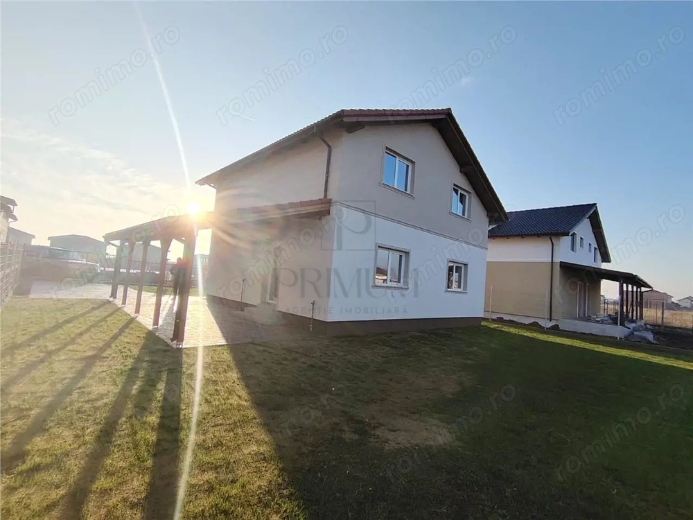 Casa Individuala - zona excelenta - teren 600 mp - carport.