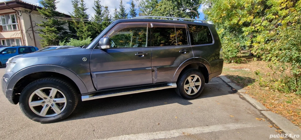 Vând mitsubishi pajero, autoutilitară 