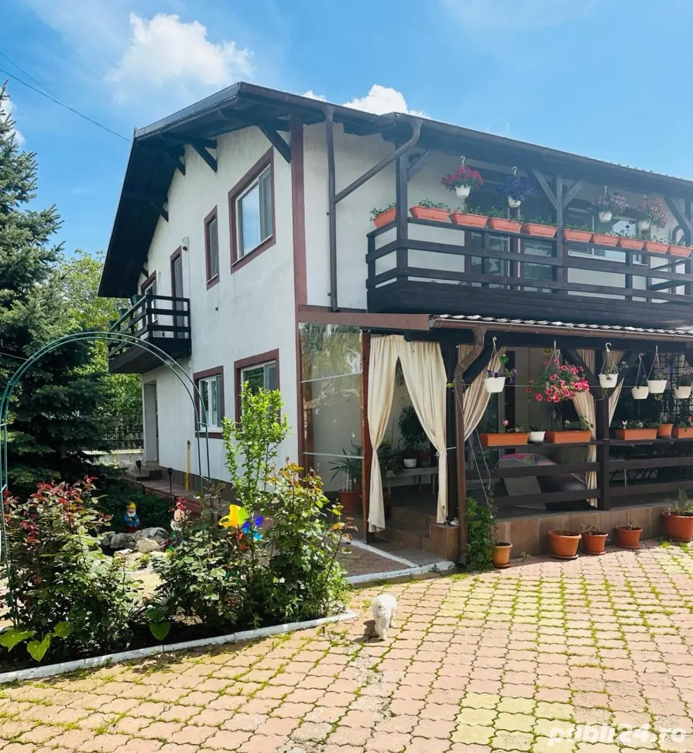 Casa de vanzare P+E spatioasa si luminoasa